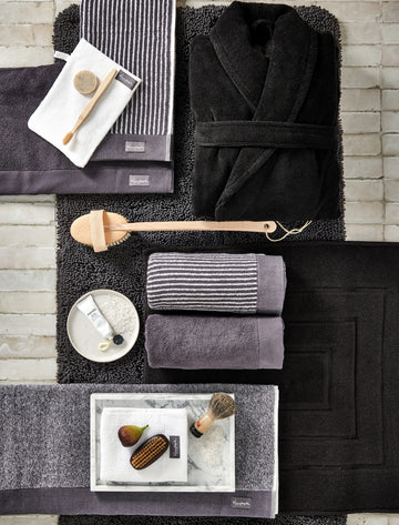 HOME UNI badgoed | off black HOME UNI badgoed | off black