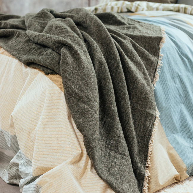 GREEN SHOOT dekbedovertrek | smoke green GREEN SHOOT dekbedovertrek | smoke green