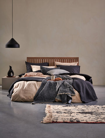 WASHED COTTON dekbedovertrek | off black WASHED COTTON dekbedovertrek | off black