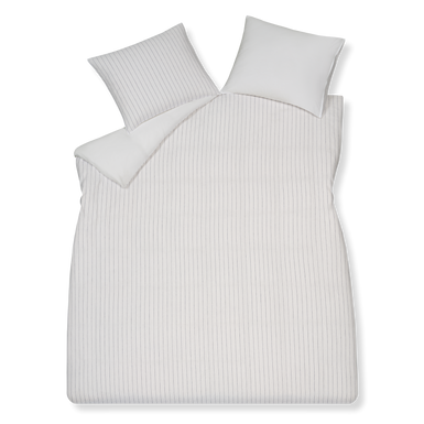 PURE 90 dekbedovertrekset | white Pure 90 white dekbedovertrek heeft blauwe strepen op een witte achtergrond, gemaakt van een combinatie van katoen en linnen. De achterkant van het dekbedovertrek is wit, gemaakt van katoensatijn. De kussens hebben aan de voorkant kant de strepen en aan de andere kant is het effen wit.