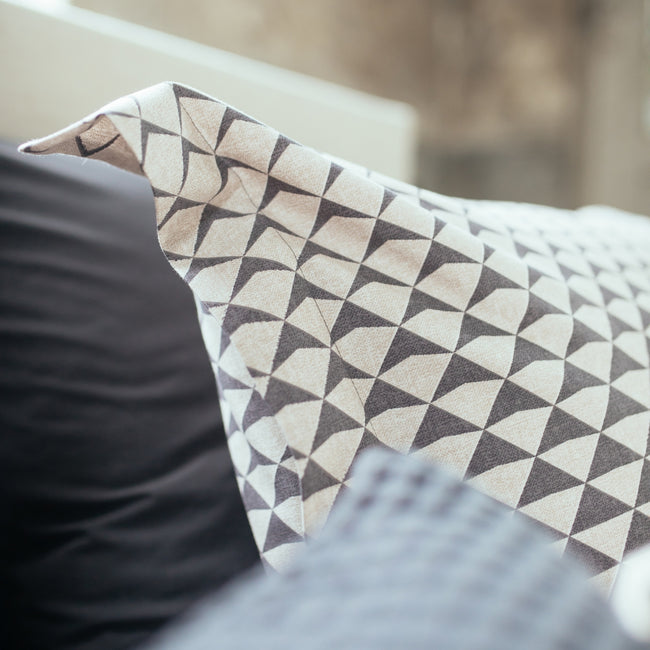 DIAMONDS dekbedovertrek | off black DIAMONDS dekbedovertrek | off black