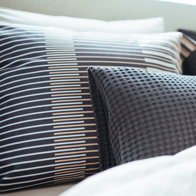 WANDER dekbedovertrek | off black WANDER dekbedovertrek | off black