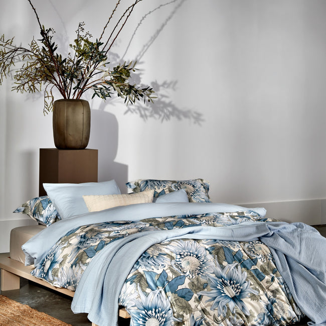 BLUE WANDER dekbedovertrekset | pearl blue BLUE WANDER dekbedovertrekset | pearl blue