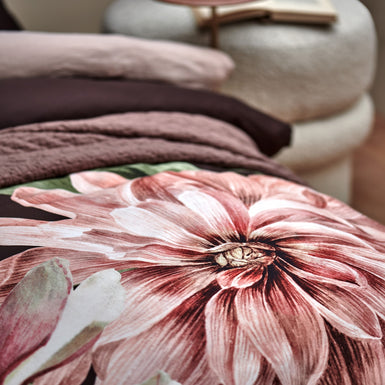 PARADISE BLOOM XL dekbedovertrekset | dark chocolate PARADISE BLOOM XL dekbedovertrekset | dark chocolate