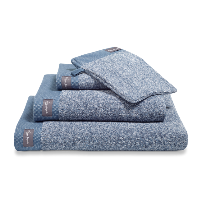 Home Mouliné vintage blue handdoeken uit de Home serie zijn melange en afgewerkt met een stevige border. De handdoeken hebben een hoog absorberend vermogen en zijn verkrijgbaar in diverse maten. Home Mouliné handdoeken van Vandyck hebben een stoere look.