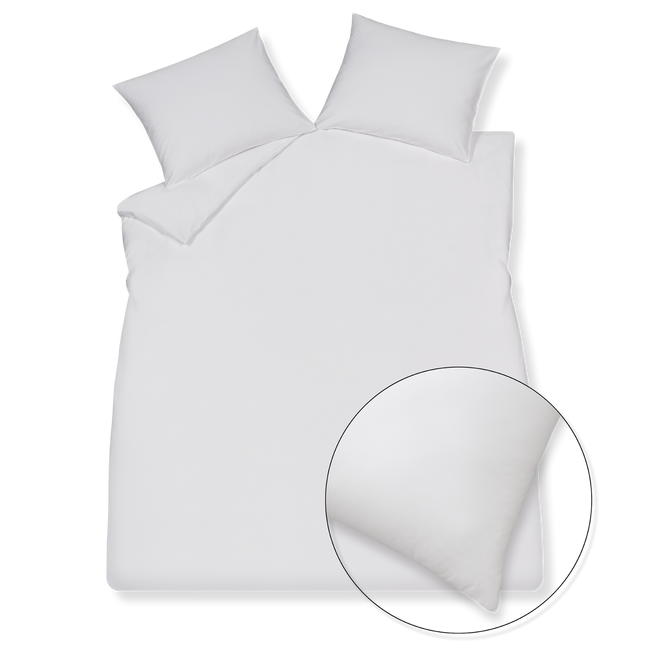 Home Venice dekbedovertrek heeft een witte uni kleur. De achterkant van het dekbedovertrek heeft dezelfde kleur als de voorkant van het dekbedovertrek. De kussens hebben ook dezelfde witte uni kleur.