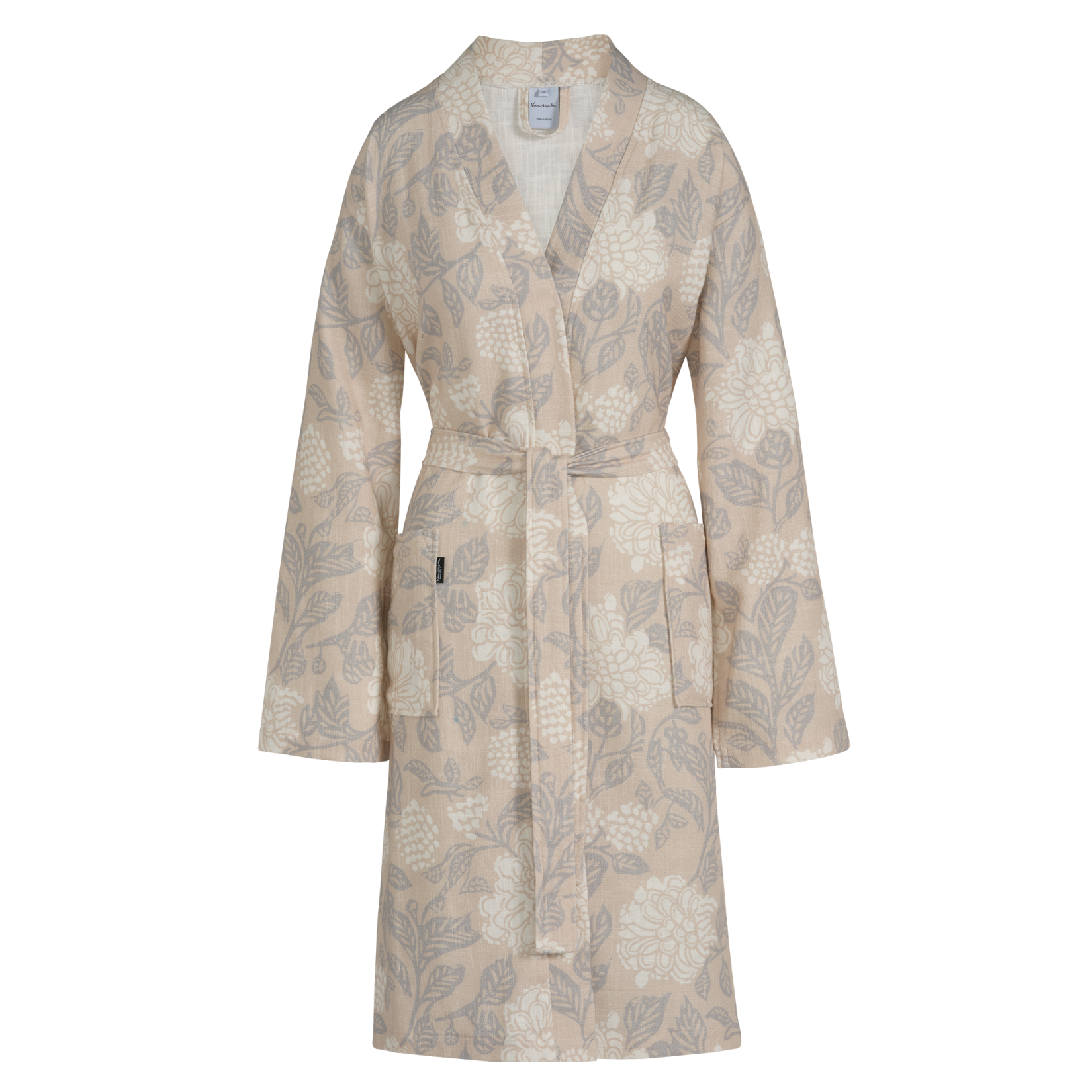 De mooie Marly linen badjas heeft bloemen en bladeren die op abstracte wijze getekend zijn met vlakken, lijnen en stippen in wit en blauw op een beige achtergrond
