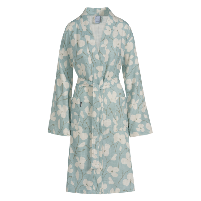 De mooie Noa pearl blue badjas heeft gigantische bloemen en bladeren in sepia blauw en beige/grijs