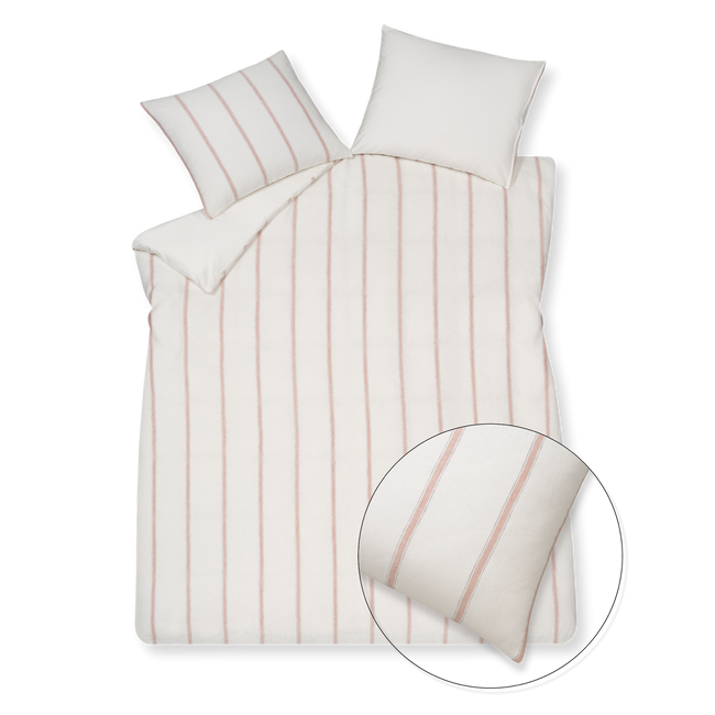 Pure 77 off white dekbedovertrek heeft roze strepen met aan weerszijden opengestikte zwarte lijnen op een gebroken witte achtergrond