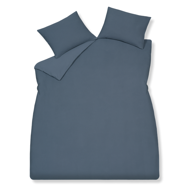 Pure 88 jeans blue dekbedovertrek is effen blauw en heeft een heel fijne wafelstructuur. De achterkant van het dekbedovertrek is ook blauw en glad qua structuur. De kussens hebben ook aan de ene kant de wafelstuctuur en aan de andere kant zijn ze glad.