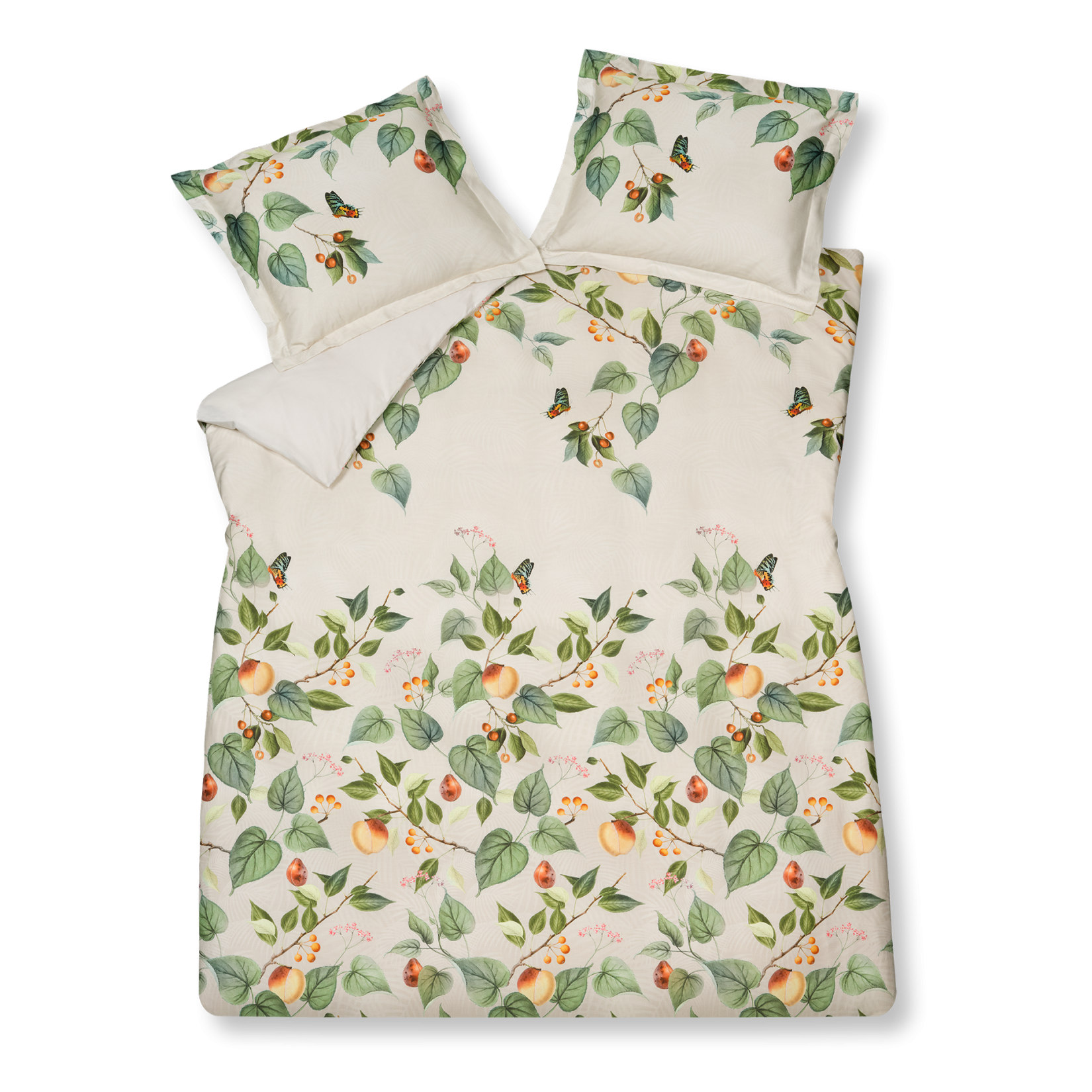 Fruit Garden cream tan dekbedovertrek heeft takken met bladeren, roze bloemen, vruchten en bessen. Op de lichtgroene achtergrond zijn heel lichtjes smalle bladeren te zien