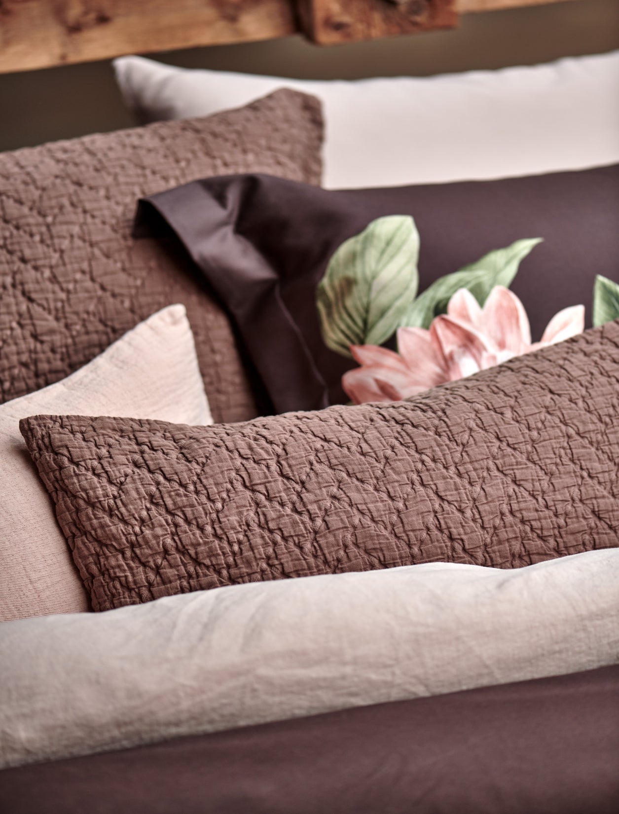 PARADISE BLOOM XL dekbedovertrekset | dark chocolate