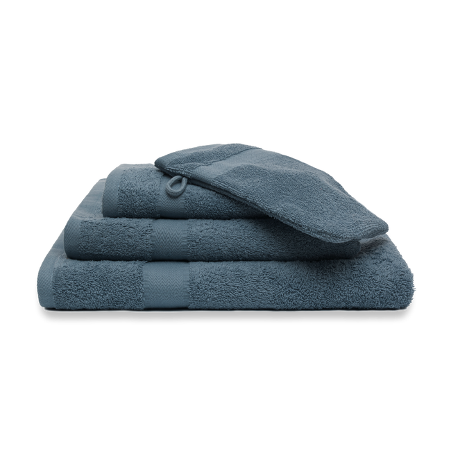 Prestige Uni faded denim handdoeken zijn fraai en gemaakt van een heerlijk, zachte kwaliteit (100% katoen, 500 gr/m2;). De Prestige Uni handdoeken van Vandyck zijn verkrijgbaar in diverse kleuren en maten.